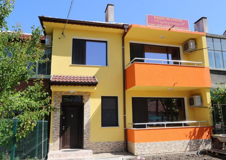 Guest House Karaulanov Elhovo  Εξωτερικό φωτογραφία