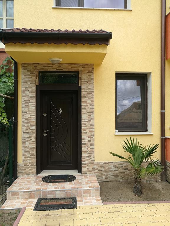 Guest House Karaulanov Elhovo  Εξωτερικό φωτογραφία